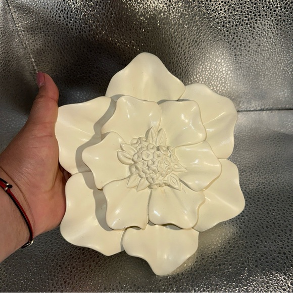 Target white Gardenia 3D resin Flower Wall art decor - Picture 9 of 9